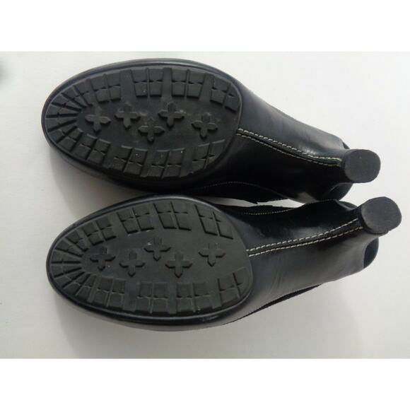 COLE HAAN Womens 6.5M Black Suede & Smooth Leather Mules Clogs Shoes BRAZIL - Picture 6 of 8